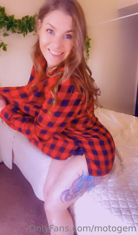 motogem pretty model pic