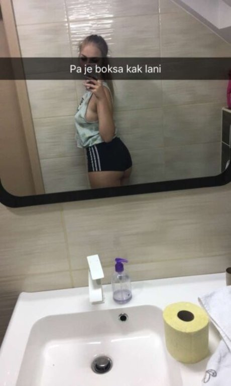 ikdiablita model sexy pic
