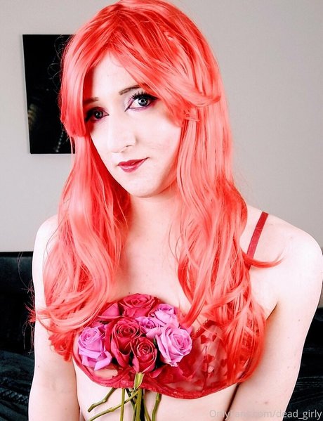 dead girly nude model pic