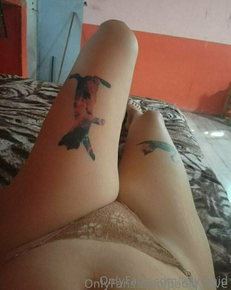 lelymaid model exclusive photos