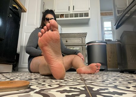 azerasfeet exclusive actress photo