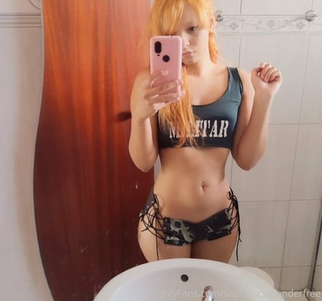 sophiascamanderfree hd star image