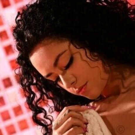 Yonamarques art actress pic