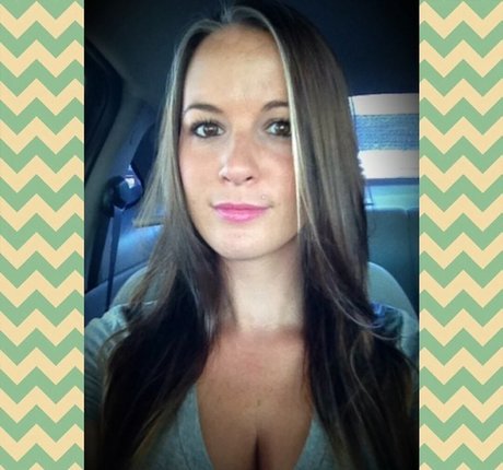 amateur teen onlyfans pornographic pics