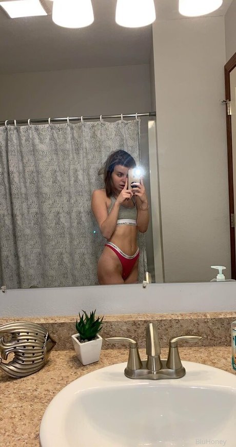 blufire999 sexy pornstar photo