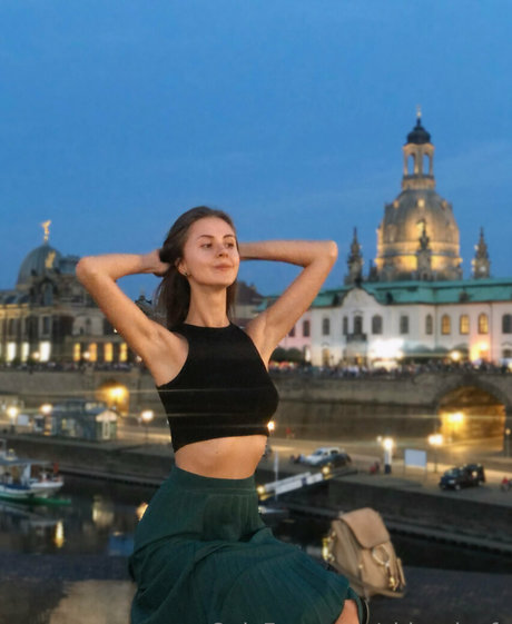Chloe Leafs star adult archive