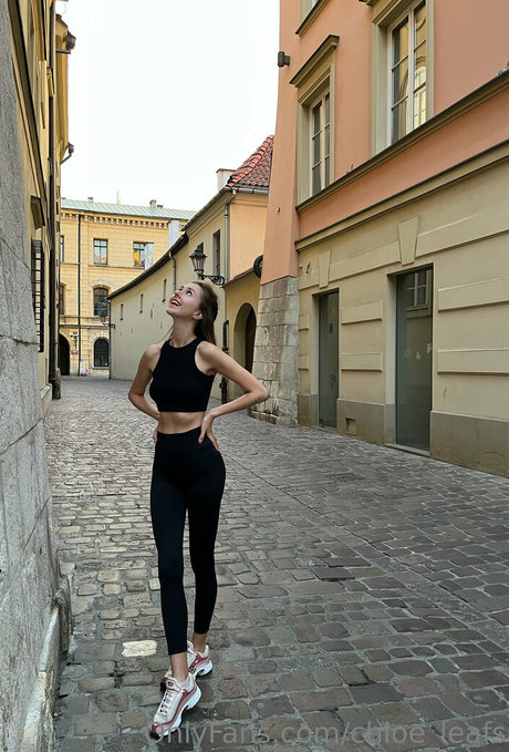 Chloe Leafs actress archive