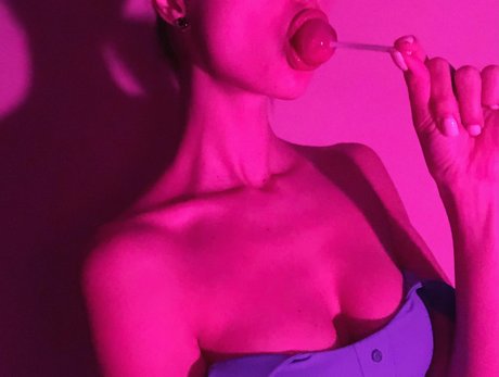 Chloe Leafs pornstar adult gallery