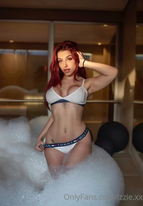 milf fake tits onlyfans art naked photo