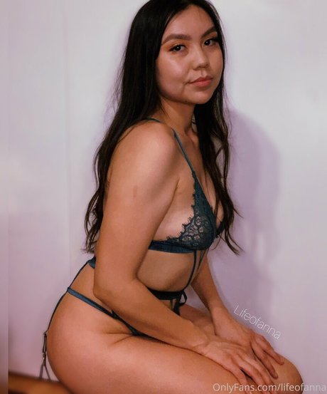 lifeofanna model pics
