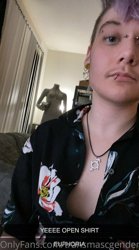 explicit enby star nude photos