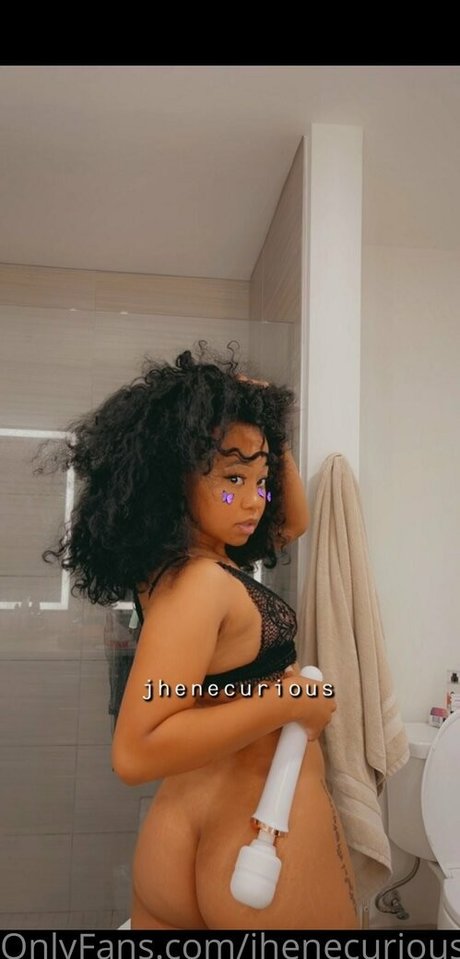 jhenecurious naked star pictures