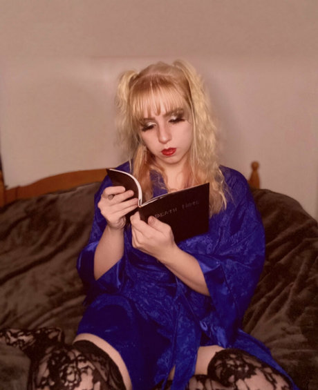 rayafterhours model exclusive picture