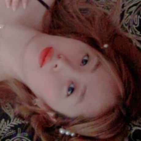 Lindychii naked actress photo