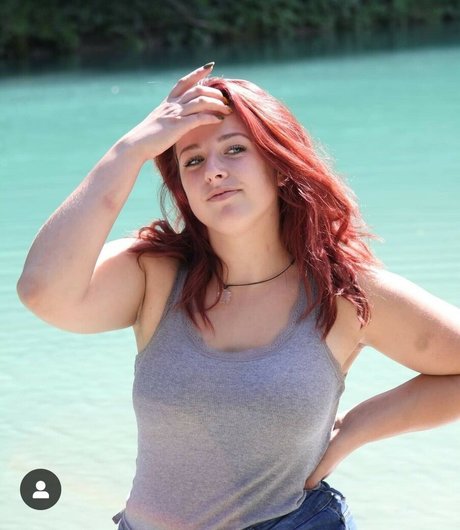 Pika Mikelj model best pic