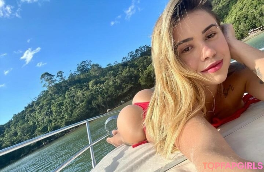 Larissa Sumpani model hd galleries