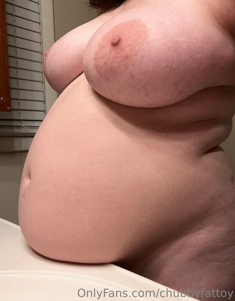 chubbyfattoy free actress photos