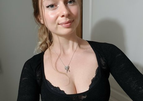 lil hanne sexy actress archive