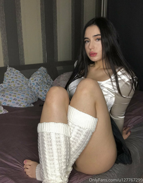 Lizzi69 pornographic actress photo
