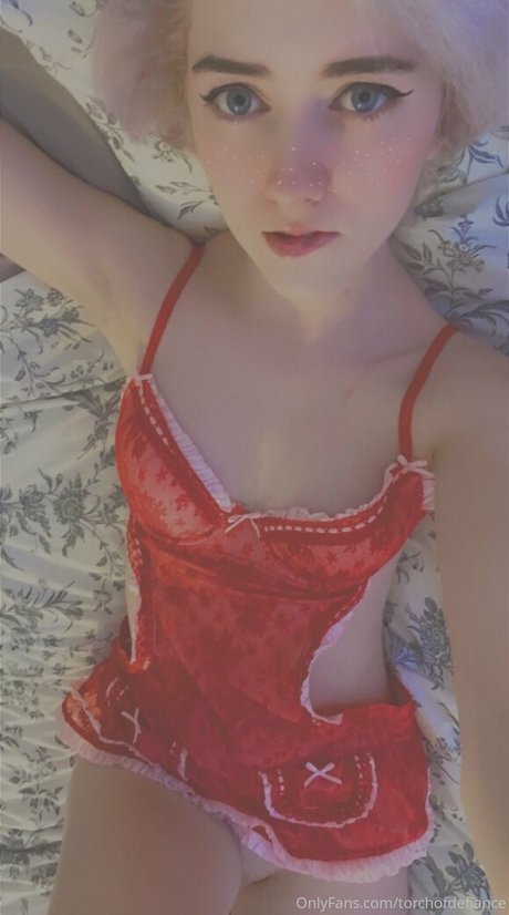 torchofdefiance erotic model photo