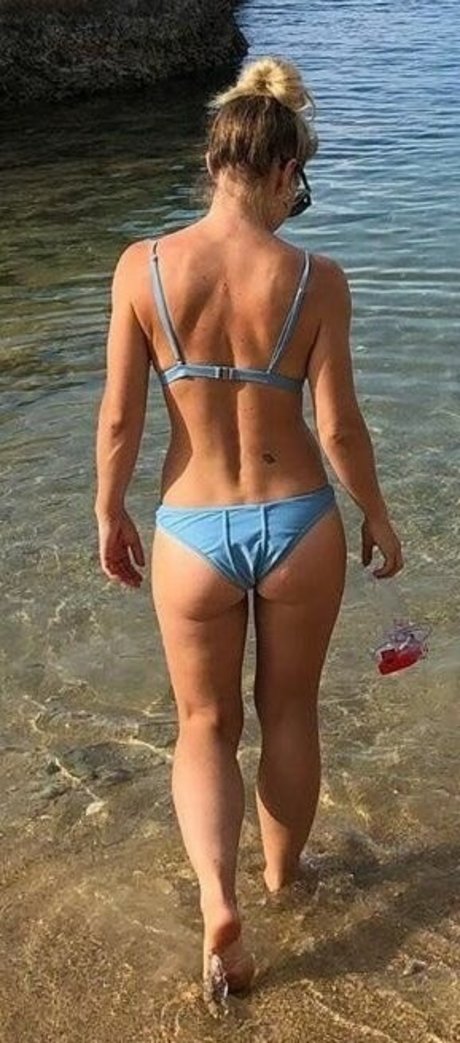 Helen Skelton adult actress pic