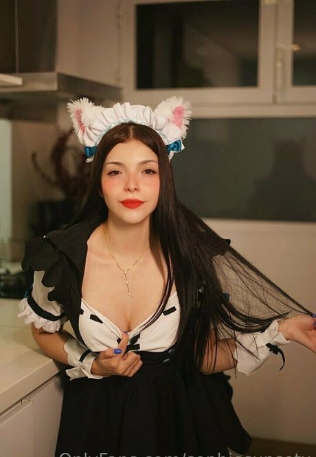 sophiesunsetx nude model picture