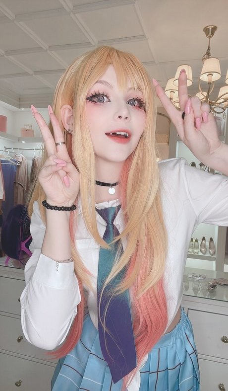 Tsuki Desu star sexy image