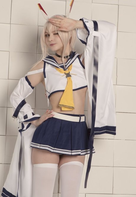 Tsuki Desu naked pornstar image