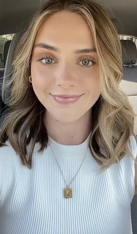 Lauren Mae model perfect galleries