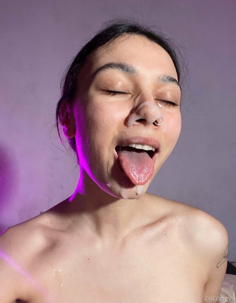 Coconeyx naked star archive