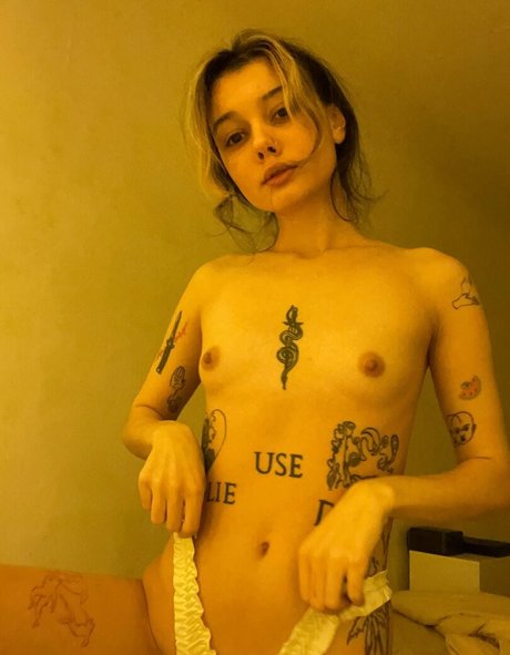 Coconeyx beautiful model photos