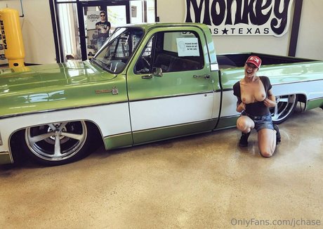 jchase pornographic actress picture