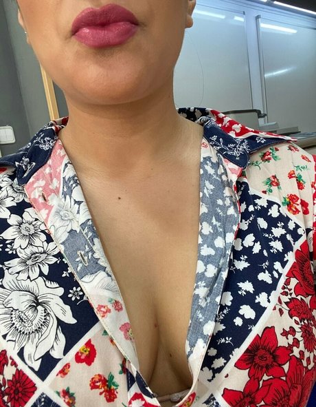 hiyensex sexy actress pic