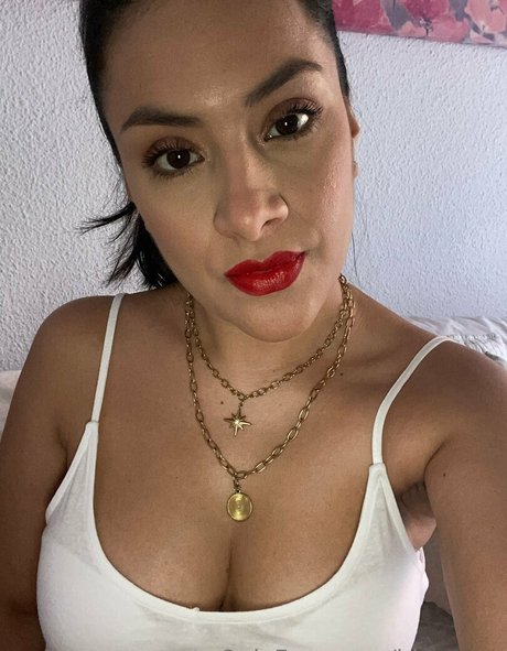 hiyensex pornstar perfect image