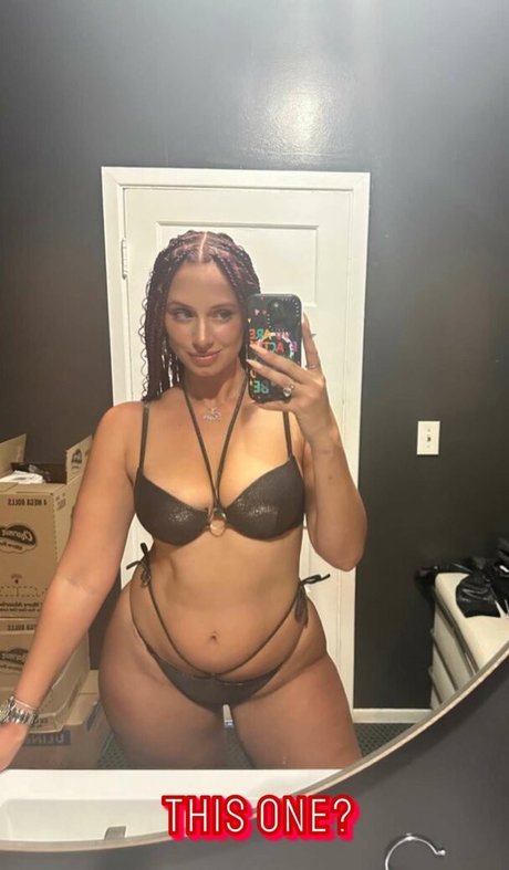 Yesjulz pretty actress img