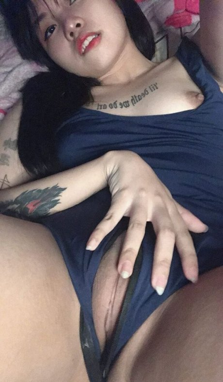 on1ashie model sex photo