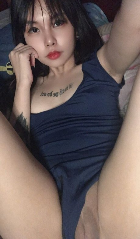 on1ashie pretty model archive