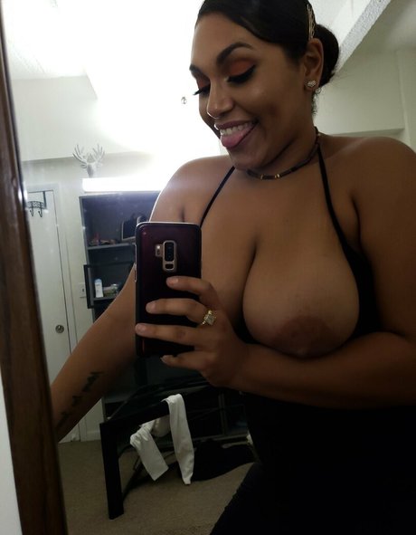 boots onlyfans hot nude img