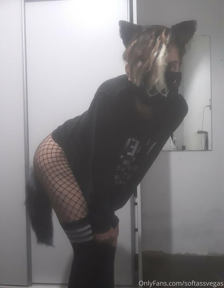 gayasslawren actress picture