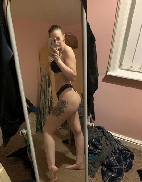 cara99xx model free pic
