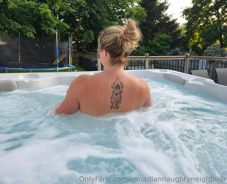 canadiannaughtyneighbour xxx pornstar images
