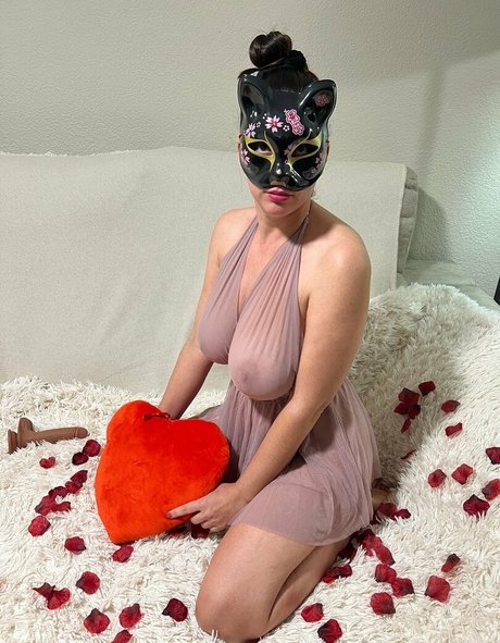 Elsaliux nudes pornstar archive