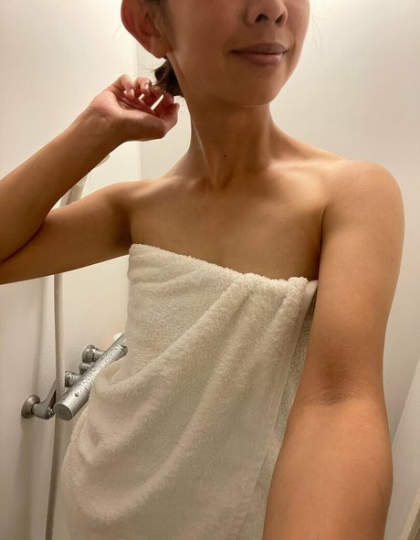 sprtpscrtthrowaway model sex image