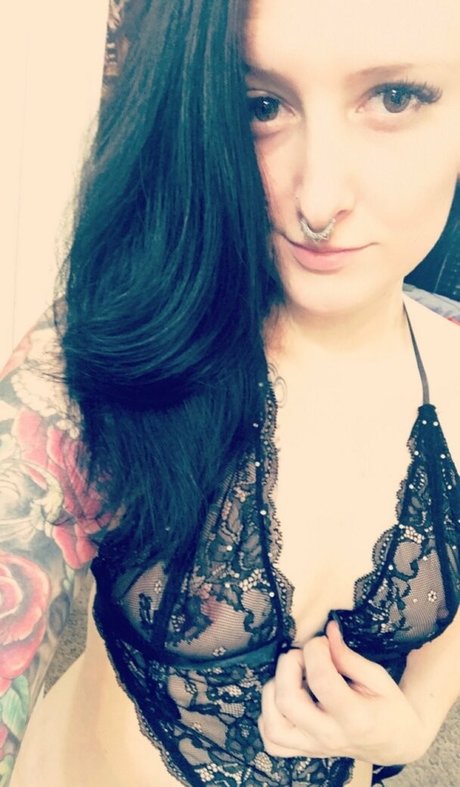demon169 nude model pictures