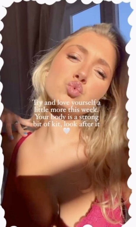 Thebigtittiecommittee sexy pornstar photo