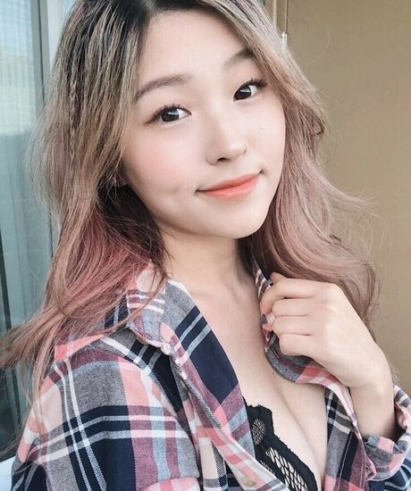 Kang Hee Yoon nude actress archive
