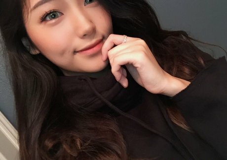 Kang Hee Yoon pornstar perfect picture