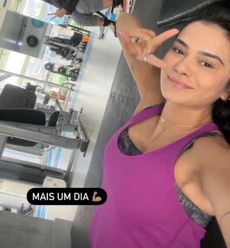 Lara Nobre star porn photos