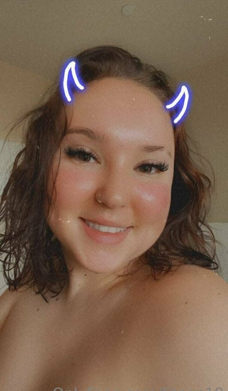 fiteen18 naked pornstar pic