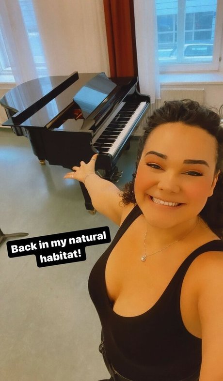 Maggie Renee star nudes galleries